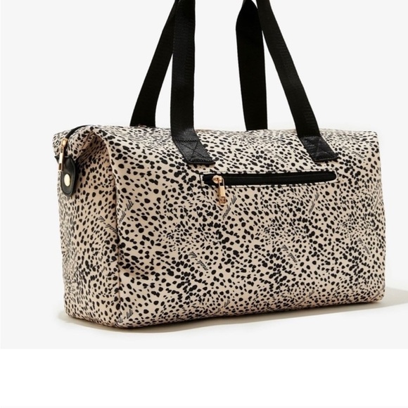 mali + lily Handbags - Chic Mali + Lili Black and Cream Textured Tote Bag